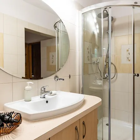 Marta Apartament *